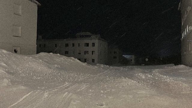плейлист с тревожной атмосферой