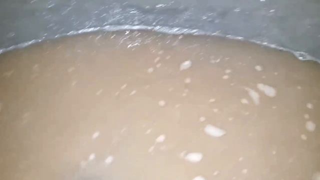 Д. Фёдоровское. Чистка колодца на подъёмной воде, плывун, отсутствие донного фильтра. podkapaev.ru