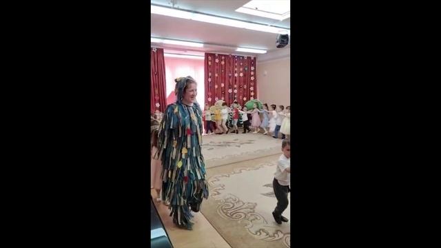 На «Черкизовскую, 32» Весна пришла с музыкой, цветами, танцами, улыбкой