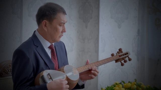Ушбу қўшиқ қатагон қилинган Миллат ойдинларига бағишланди.