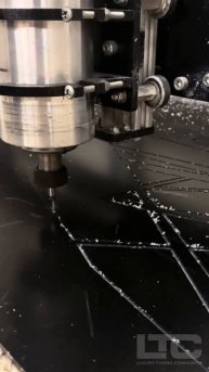 Работа станка ЧПУ. Залипалка.