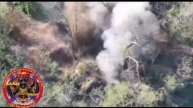 Подборка кадров боевой работы расчётов оптоволоконных FPV-дронов «КВН» из состава разведывательн...