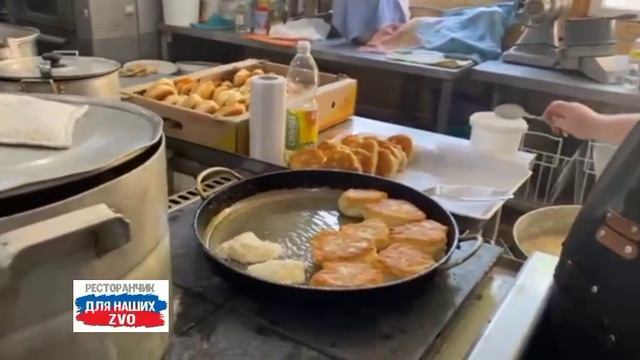 Команда Ресторанчика 2️⃣ в полной "боевой готовности"💪 Никто от нас голодным не уйдёт!!!