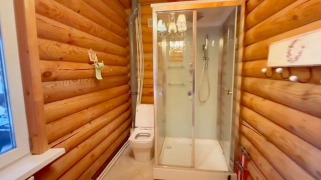 Продается дом 224 кв. м из оцилиндрованного бревна на земельном участке 12 соток