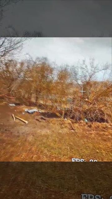 ☠️Сфотографировали ВСУшника на память.Один из эпизодов зачистки наших тылов от прячущихся ВСУшников
