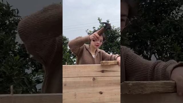 Японская мастерица по дереву
