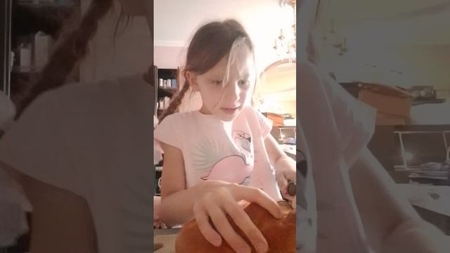 бутерброд вкусным сыром