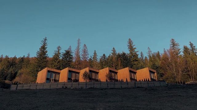 Агат Резорт&СПА котеджне містечко в Микуличині