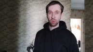 Шикарная книга о жизни в будущем с плохим романом