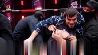 ⚡Залик кинулся на Акаба и вызвал на бой.