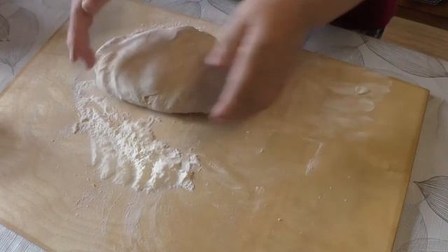 Печем хлеб с медом. Получается очень вкусный