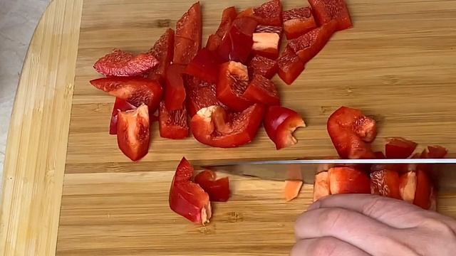 Если нет времени стоять у плиты, вкусный ужин картошка и куриное филе в духовке