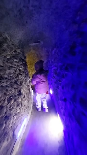 Anindya Masuk Mulut Singa Di Taman Selecta Kota Batu Malang