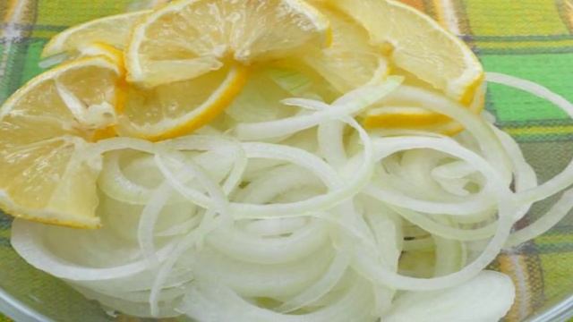 Закуска из сельди с медом и луком