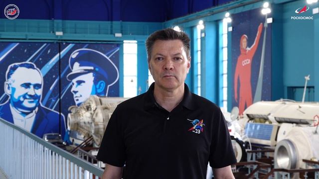Командир отряда космонавтов Олег Кононенко поздравляет с Днём Победы!
