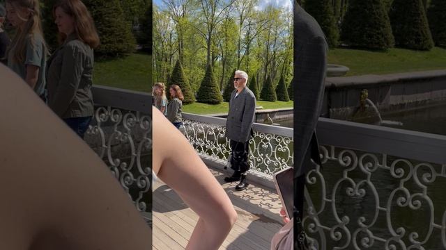#Какие гости в нас в Петергофе