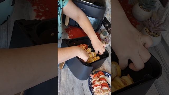 Шашлычок из грудинки на шпажках в аэрогриле