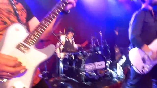 МЭD DОГ - Никто (Live in 16 тонн, 2019-02-20)