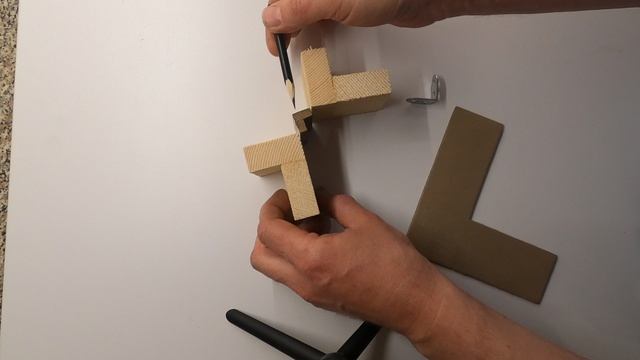 Как собирать угловой модуль кухни. Леруа