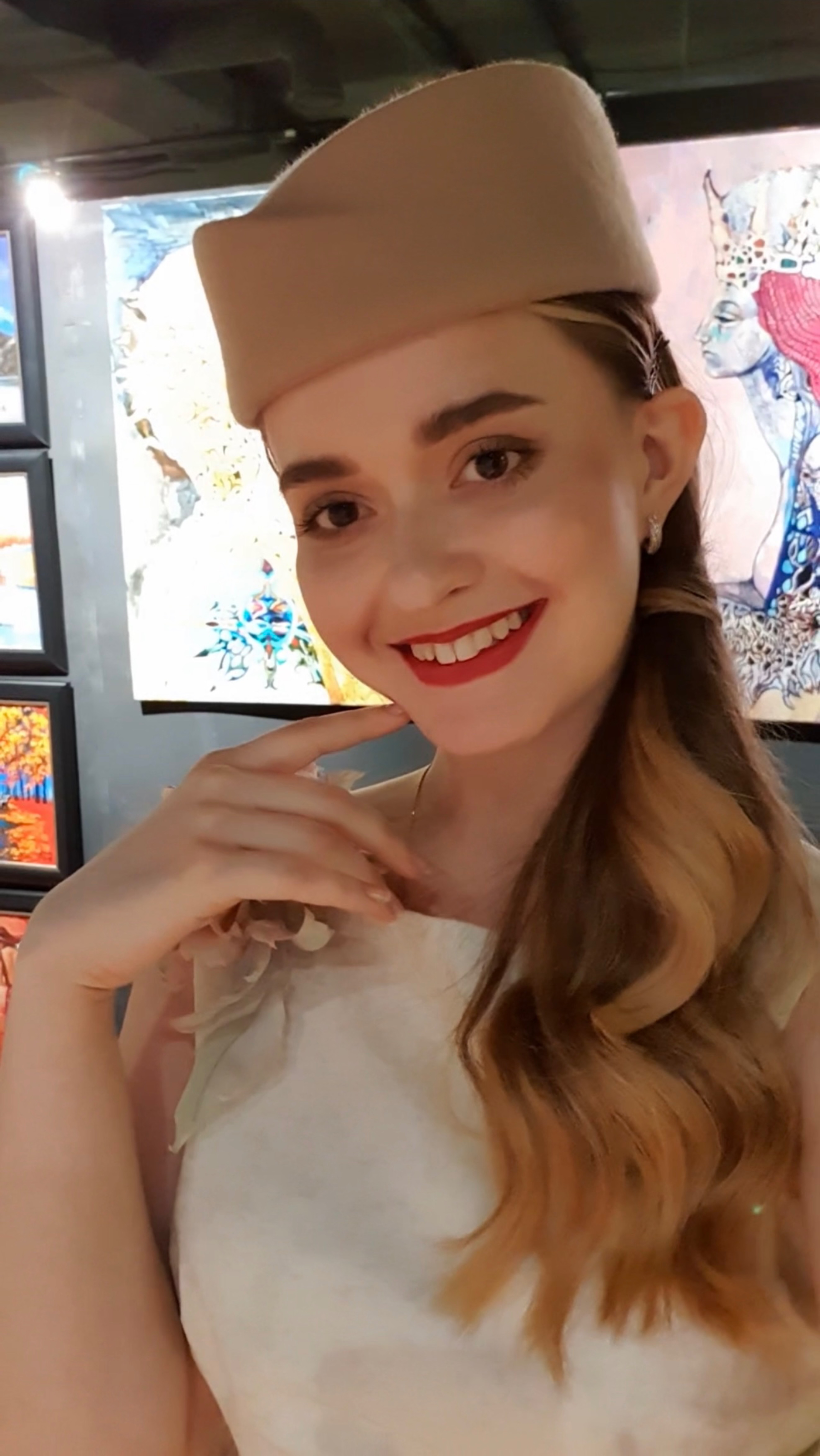 Я главный экспонат 👠