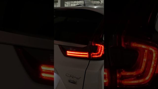 Выдали автомобиль прибывший из Китая, Honda C-RV в комплектации 240TURBO CVT 4WD Premium Edition.