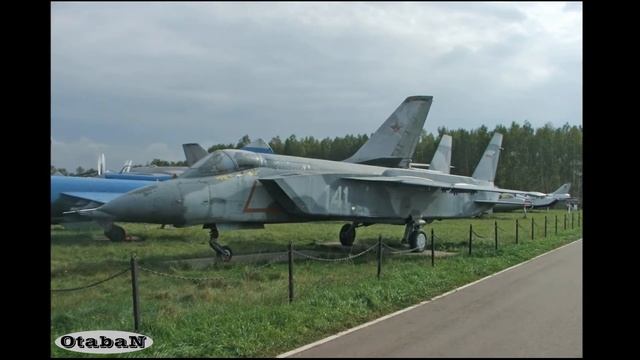 Рассказываю почему наш VTOL самолёт ЯК-141 лучше западног