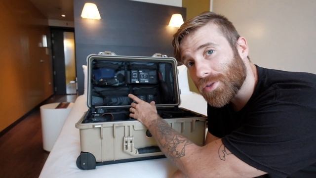 HOW I TRAVEL WITH MY PHOTO GEAR