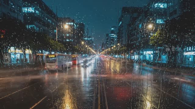 Дорога за окном