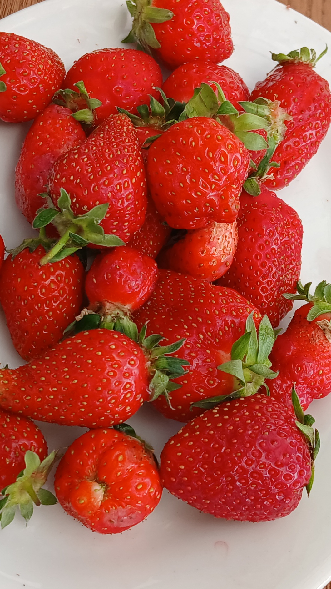 наступает лето пора есть клубнику🍓