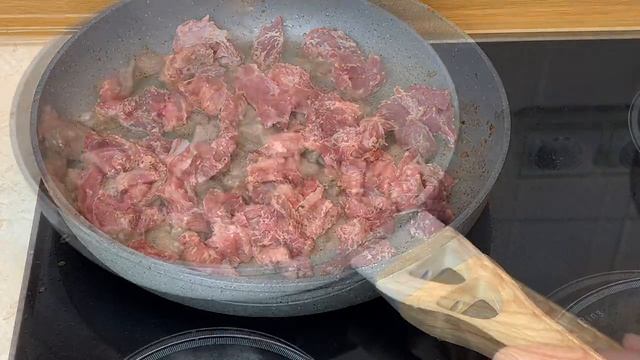 Самый простой и вкусный рецепт Мяса! Бефстроганов Правильный рецепт. Жареная говядина!