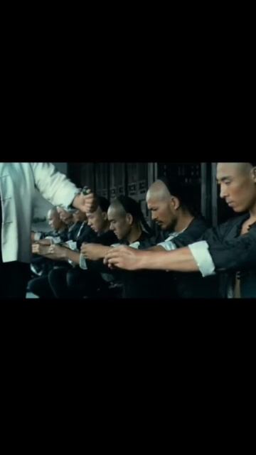 Испытал учеников на верность с помощью кипятка😱#фильмы #смотреть #скачать #shorts