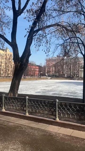 Басни Крылова на Патриарших прудах