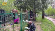 СОТРУДНИКИ ЖЕЛЕЗНОГОРСКОГО ВОЕНКОМАТА И БОЙЦЫ "БАРС-КУРСК" ПРИВЕЛИ В ПОРЯДОК МОГИЛЫ УЧАСТНИКОВ ВОВ