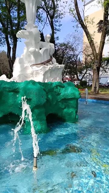 Фонтаны уже работают! Туапсе, фонтан "Каменный цветок"