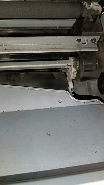 HP LJ P1102 жуткій трескъ