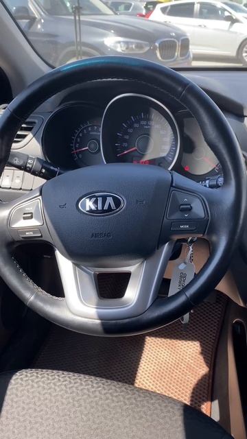 Kia Rio '2015 III Рестайлинг