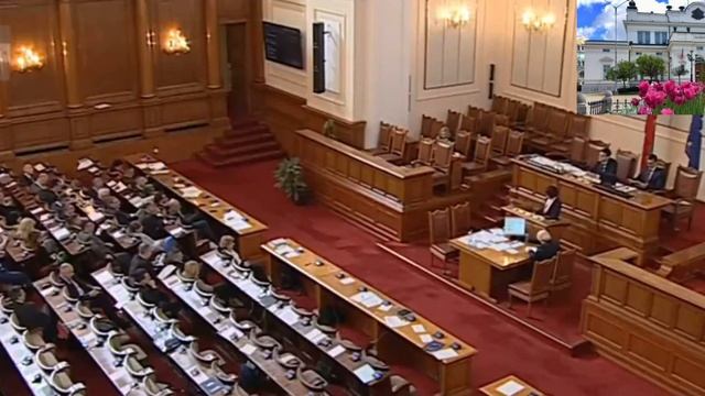 Десислава Атанасова: Клети ми господин Кирил Петков