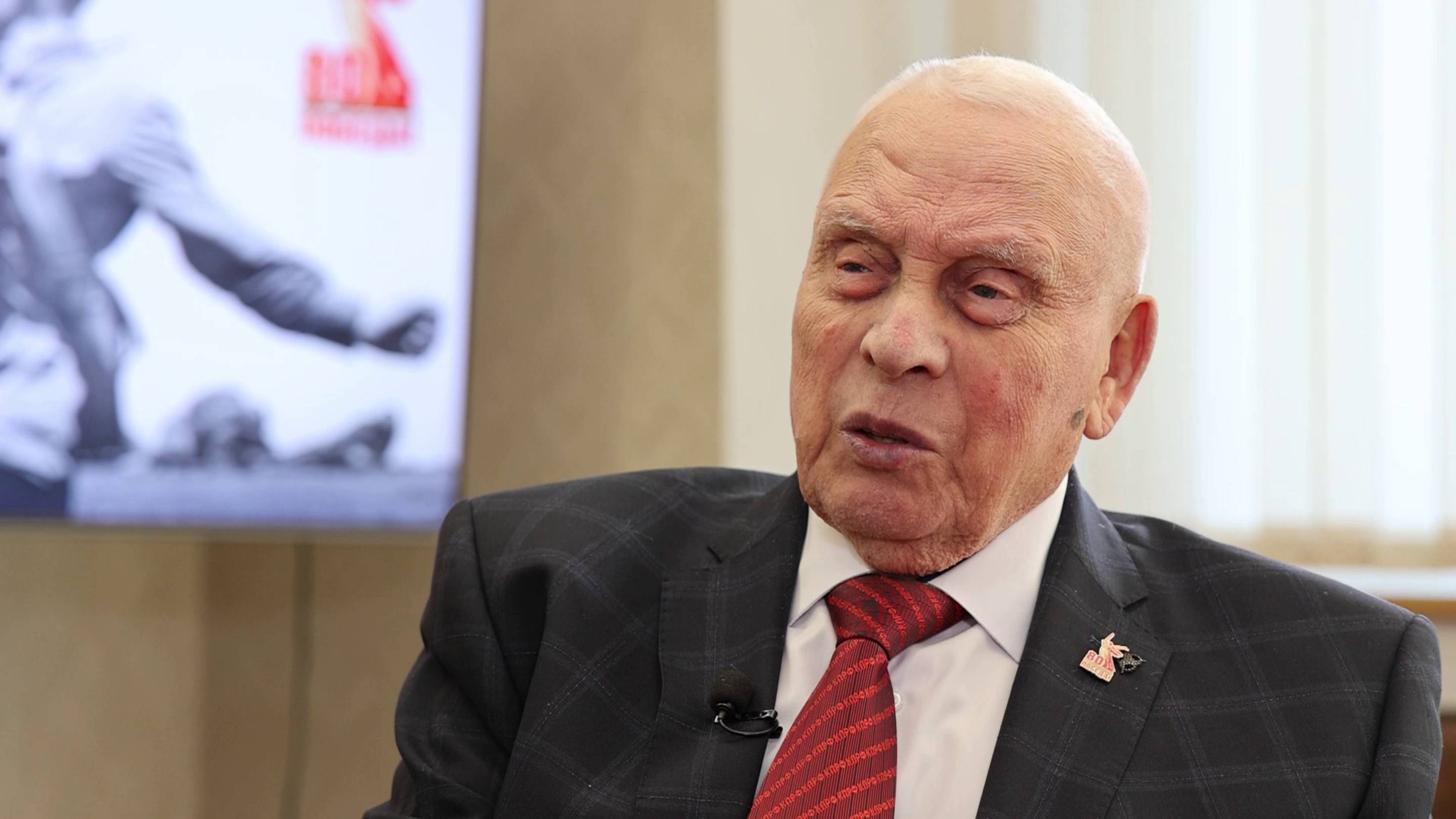 Поздравление с 9 мая генерального директора СХПК "Усольский свинокомплекс" Ильи Сумарокова