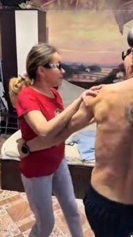 СЧАСТЛИВЫЕ ИРИШКА ЧИКИ ПИКИ И ОЛЕГ МОНГОЛ ТАНЦУЮТ ПОД «АЛКОГОЛИЧКУ»