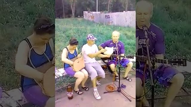 кот- пост-девочка летом