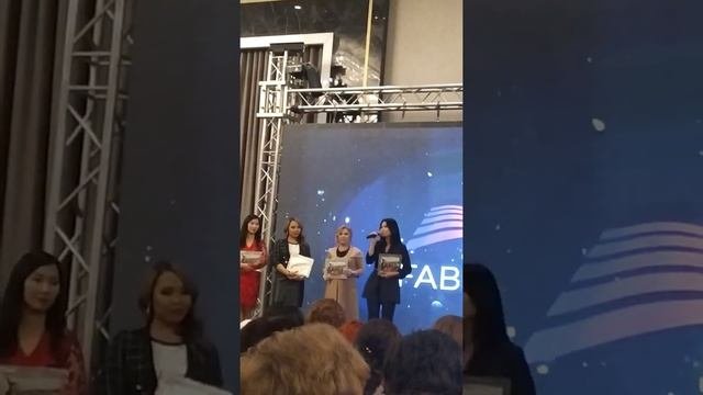 Надо действовать и верить в свои силы и все получается как хочешь