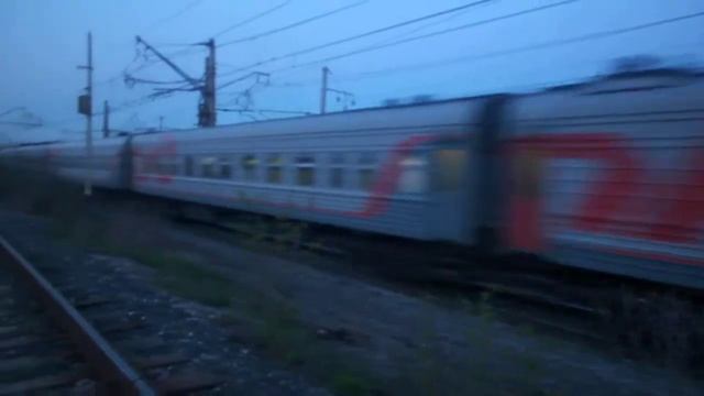 Электровоз ЧС7-318 с поездом №455У Челябинск — Новороссийск
