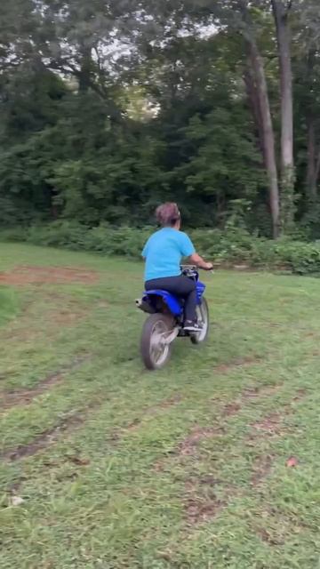 На мопеде😉✌️😂😂😂