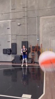 1000006930.mp4