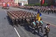 Москва, парад Победы, 2010 год - отряд ВСУ на Красной Площади.И 2025 в говнолондоне сравните