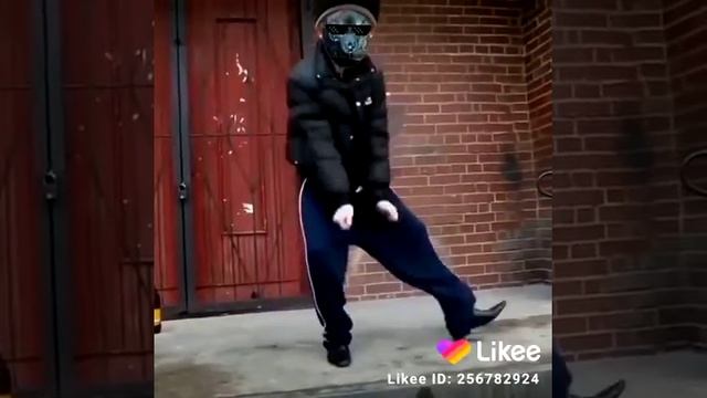 Раз раз раз это хардбас все ботинках