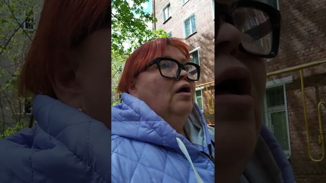 Проспала сегодня, пока работа, мама, только вышли на улицу