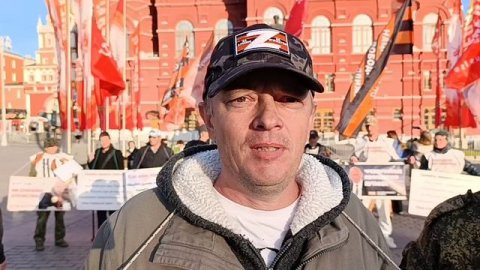 Идеологический патруль НОД у Кремля. Собрали сегодня 107 подписей за ЧП Путину!