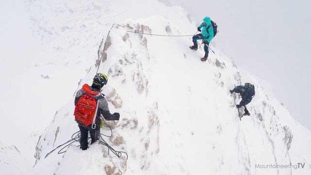 Връх Вихрен по Джамджиев ръб - PD(+), 1500m, M2, 50° - зимен алпинизъм в Пирин