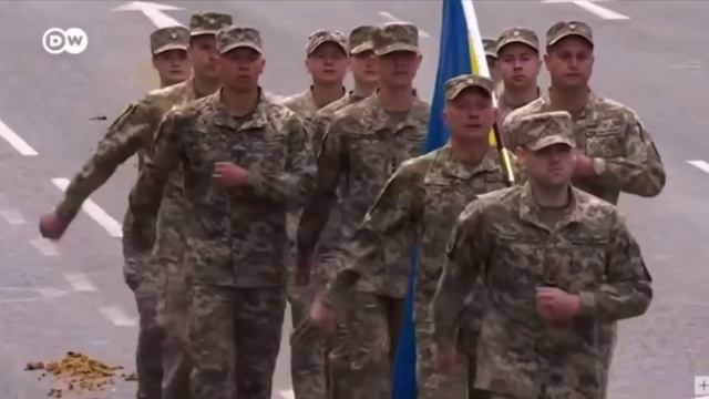 Хохлы в Лондоне шагают по говну 😉✌️😂😂😂